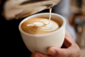 Caffe Latte – od histórie až po prípravu, ako aj veľa iných zaujímavostí